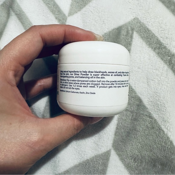 Mario Badescu Silver Powder - Picture 2 of 4